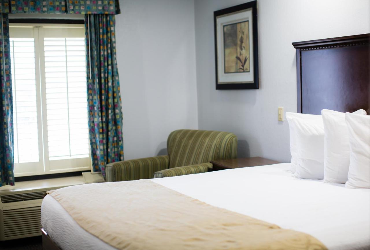 Baymont By Wyndham Fort Walton Beach Mary Esther Exterior photo