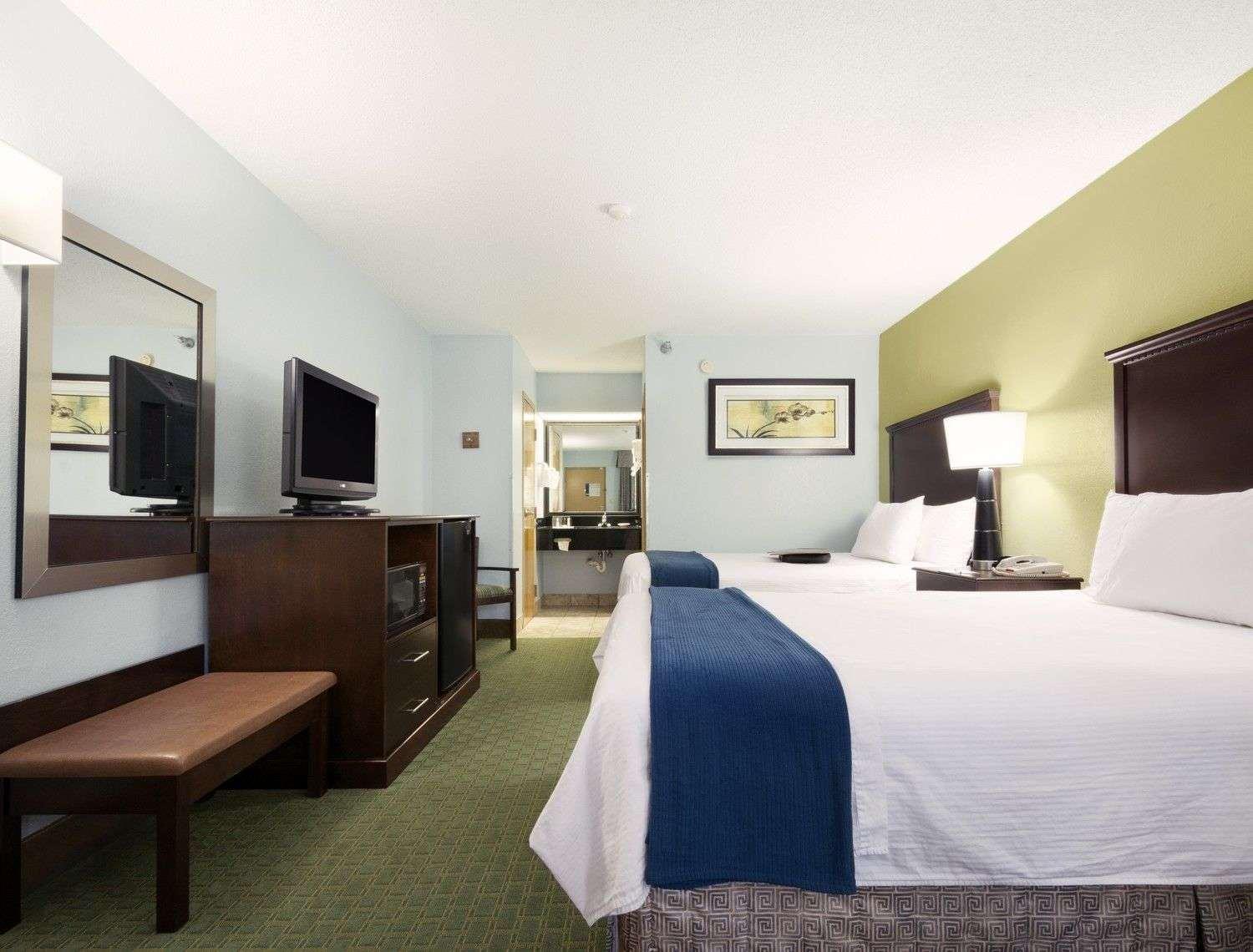 Baymont By Wyndham Fort Walton Beach Mary Esther Exterior photo