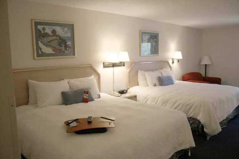 Baymont By Wyndham Fort Walton Beach Mary Esther Room photo